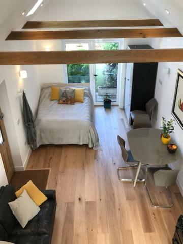 The Coach House 75 Epsom Road Apartment กิลด์ฟอร์ด ภายนอก รูปภาพ